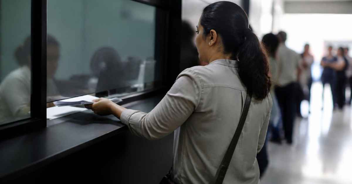 Préstamo con carnet de extranjería: qué te piden